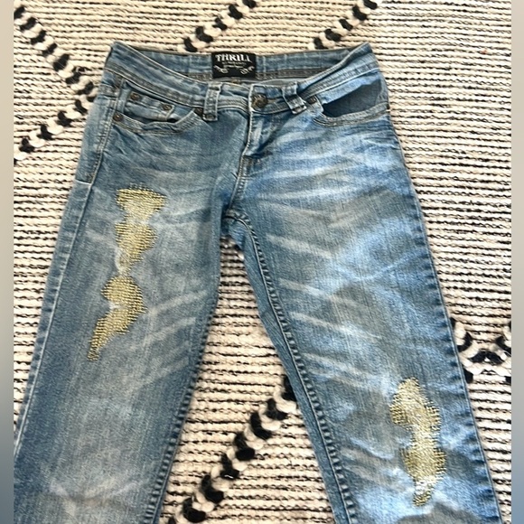 Thrill, Gold Thread Embellishments, Low-Rise, EUC, Size 3 Jrs or Size 2 Woman’s - Picture 2 of 11